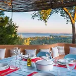 Melolia Villa *