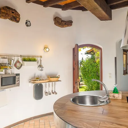 Melolia 빌라 입소스